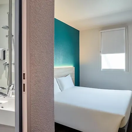 Hotelf1 Saint Nazaire La Baule Hotel *