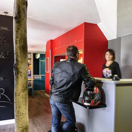 Hotelf1 Saint Nazaire La Baule فندق