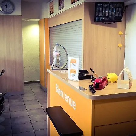 Hotelf1 Saint Nazaire La Baule