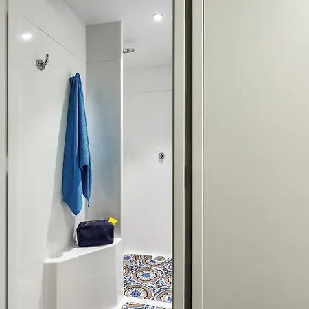 Hotelf1 Saint Nazaire La Baule * تريغناك