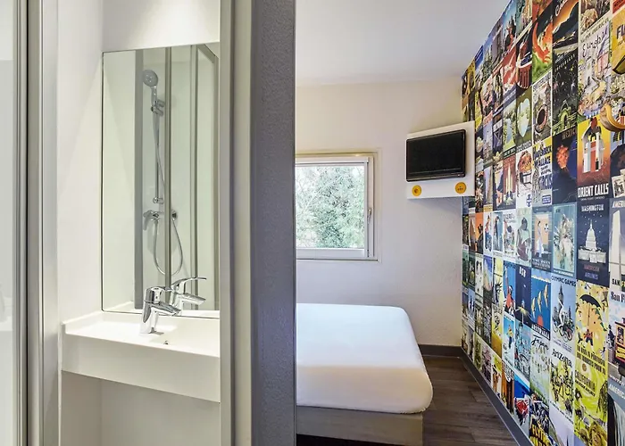 Hotelf1 Saint Nazaire La Baule Hotel *