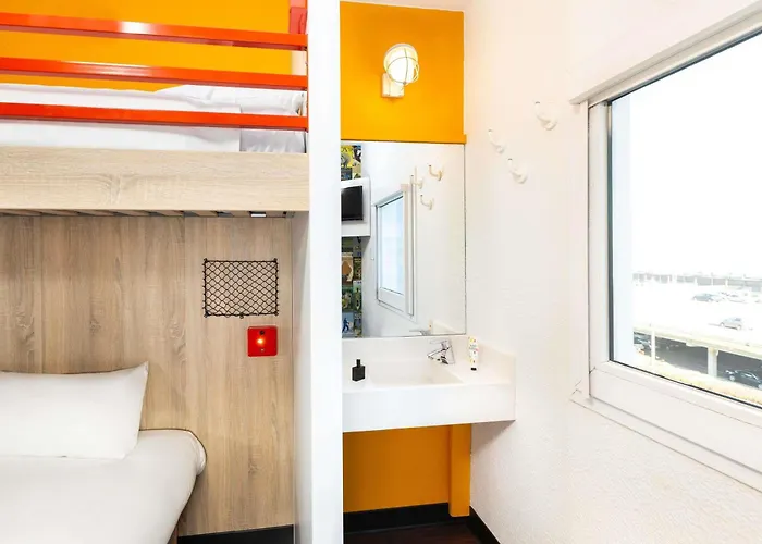 Hotelf1 Saint Nazaire La Baule Hotel *