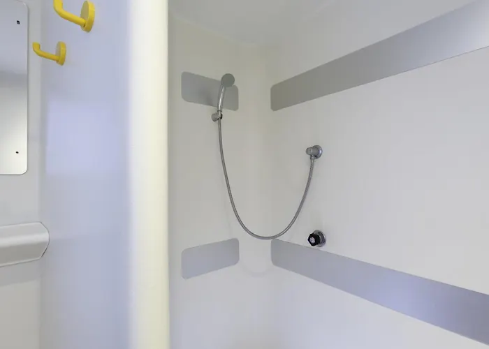 Hotelf1 Saint Nazaire La Baule